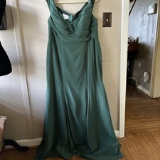 Azazie Formal Dress Size 18 Emerald Green Floor Length Flowy
