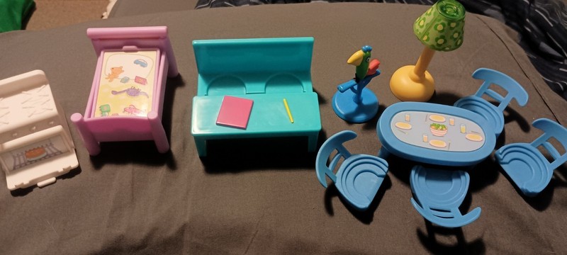 Peppa Pig House Furniture Lot Table Chairs Bed Oven Desk Lamp Parrot Polly Figur