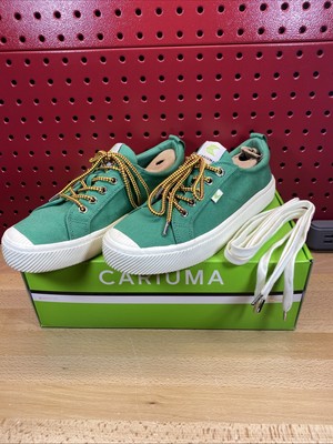 Cariuma Green Sneakers Women 9 Men 7.5  Canvas  OCA Low Worn Once! Extra Laces