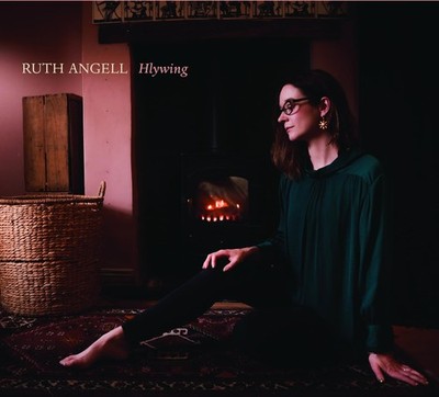 Hlywing [Audio CD] Ruth Angell [Free P&P Tracked 24]