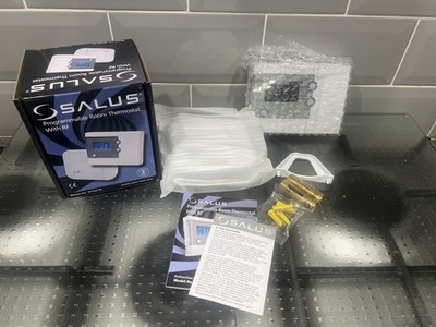SALUS RT500 HF PROGRAMMIERBARER DIGITALER FUNK RAUMTHERMOSTAT STAT UND EMPFÄNGER