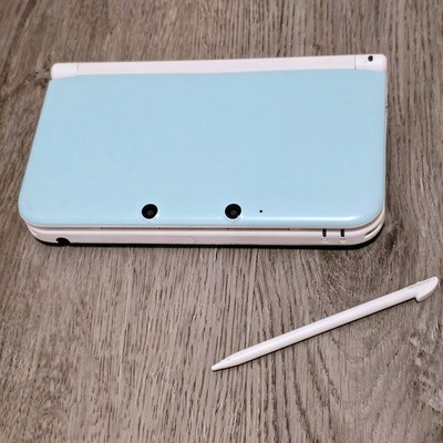 Nintendo 3DS LL ~ Factory Unlocked Region - Light Blue ~ Plays ALL REGION GAMES