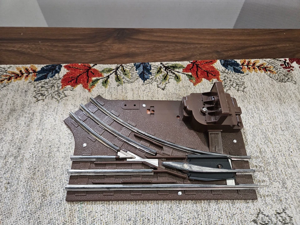 LIONEL O-27 Right Hand Manual Turnout Switch -- FOR PARTS or REPAIR ONLY!! - Image 2 of 3