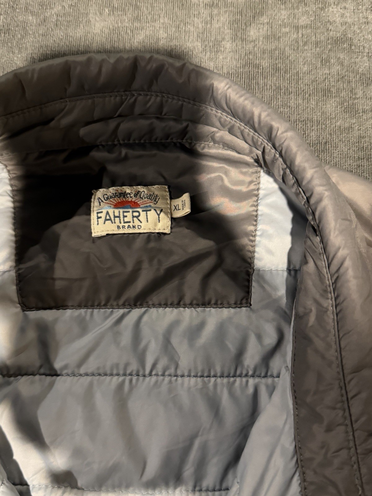 Faherty Gray Quilted Snap Button Jacket Men's Poc… - image 4