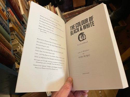 Liz Lochhead (SIGNED COPY) The Colour of Black & White : Poems 1984-2003 - Picture 4 of 6