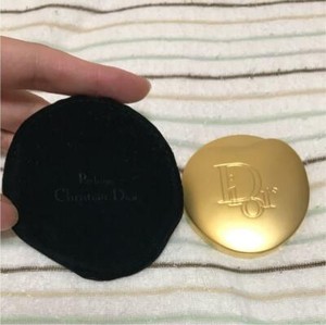 christian dior compact