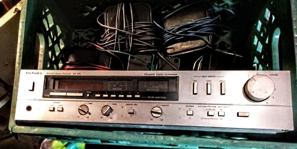 Technics SA-206 FM/AM Stereo Receiver 170W - Used Excellent