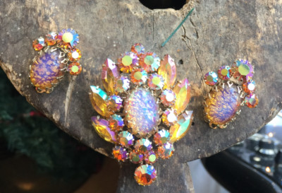 Vintage Coro Pink Topas Drachen Atem Opal Ab Kurzärmelig Zacken Pin Ohrclips