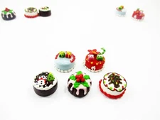 Dollhouse Miniature Food 5 Mini Christmas Cake 1.5 cm Seasonal Bakery 16108
