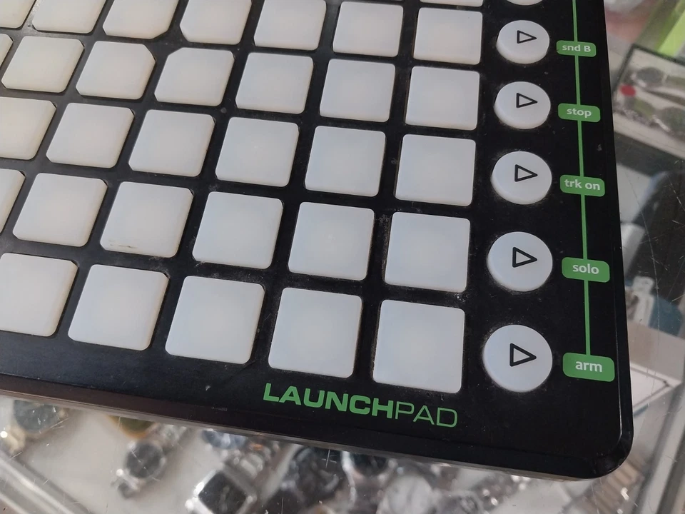 NOVATION ORIGINAL MK1 LAUNCHPAD MIDI ABLETON CONTROLLER USB NOVLPD01 - image 3 of 4