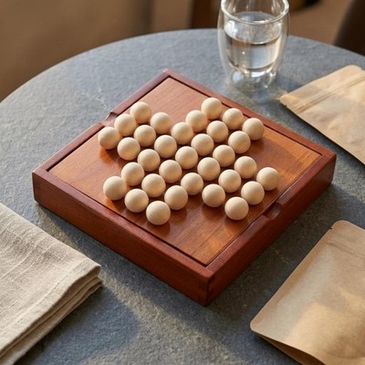Peg Einzelspieler Peg Knobelspiel polierter Holzklammer Spiel Knobelspiel
