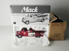 First Gear - 1960 B Model Pumper Texaco Fire Chief - 1:34 Diecast #19-2249