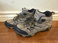 Merrel Moab Walnut Continuum Vibram Hiking Shoes Gray Suede Outdoors Mens Size 9