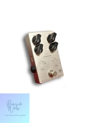 DARKGLASS Hyper Luminal Effektpedal für Gitarre oder Bass