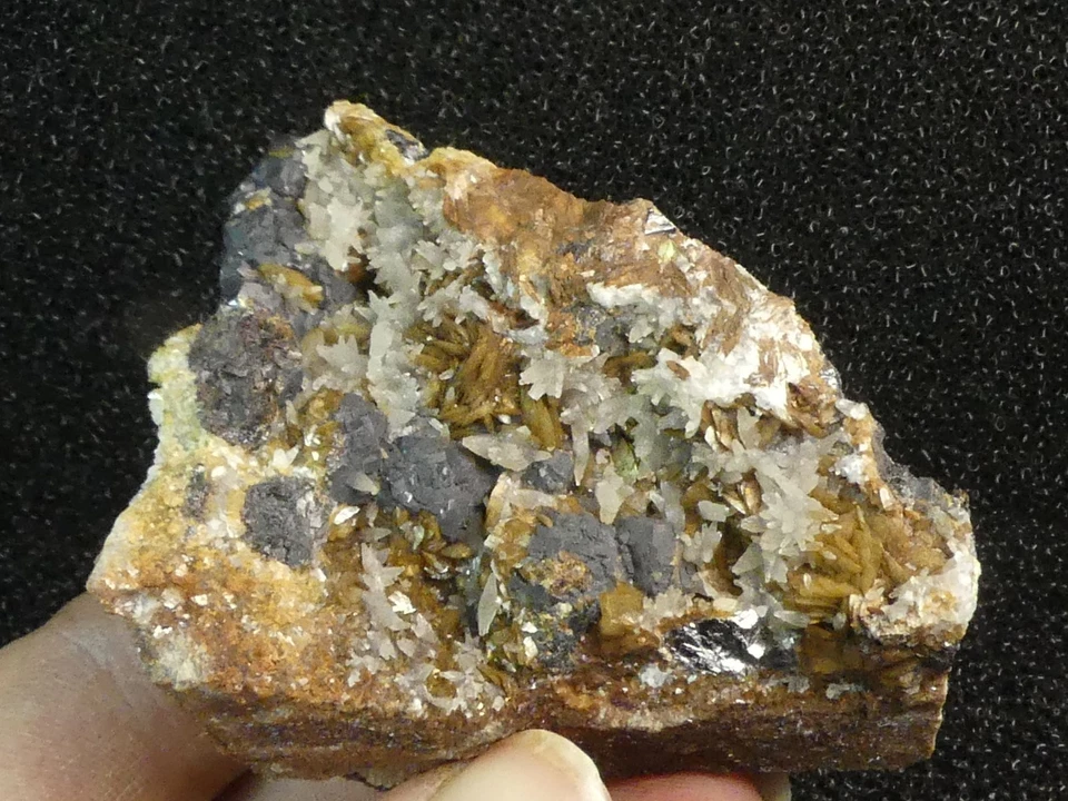 Sphalérite, Calcite et Sidérite du Tarn - Photo 4/4