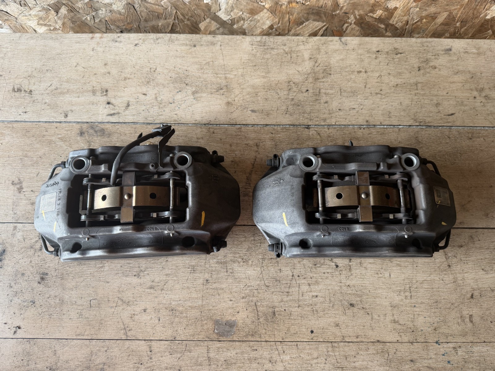 MASERATI GHIBLI OEM 17-21 FRONT LEFT AND RIGHT  BRAKE CALIPER