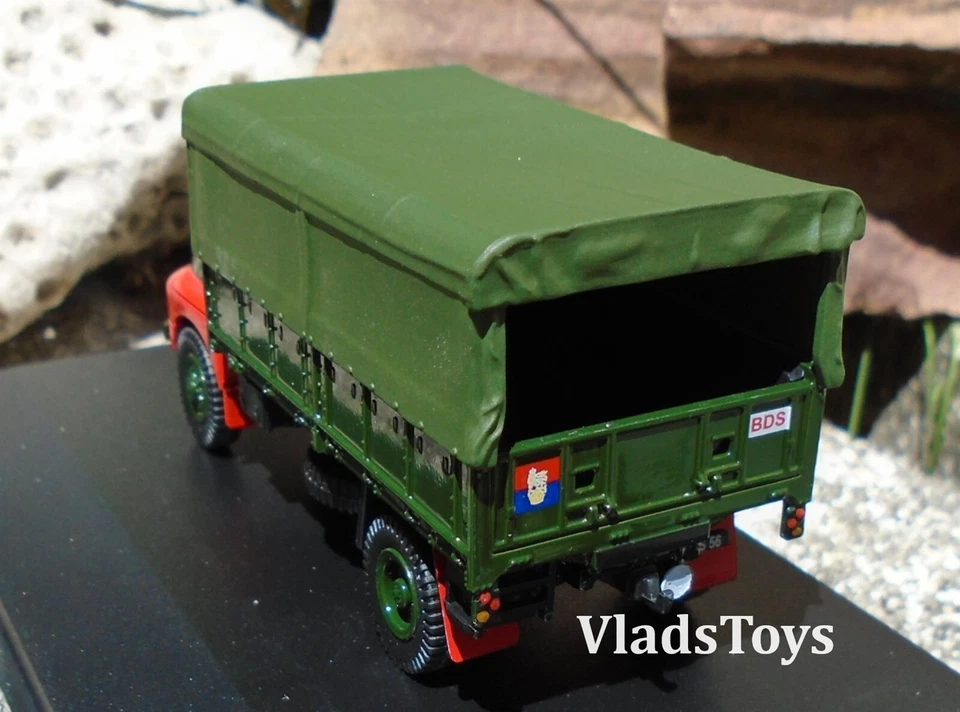 Oxford 1/76 Bedford RL Series Truck Bomb Disposal Units, Royal Engineers 76RL004 - Image 4 of 4