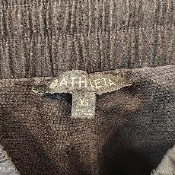 Athleta Excursion Hybrid Black Skort - image 3