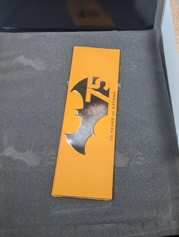 Figura de acción Batman 75th Coleccionista Kane Frontier Hush Arkham DC Coleccionables Foto 2 de 4