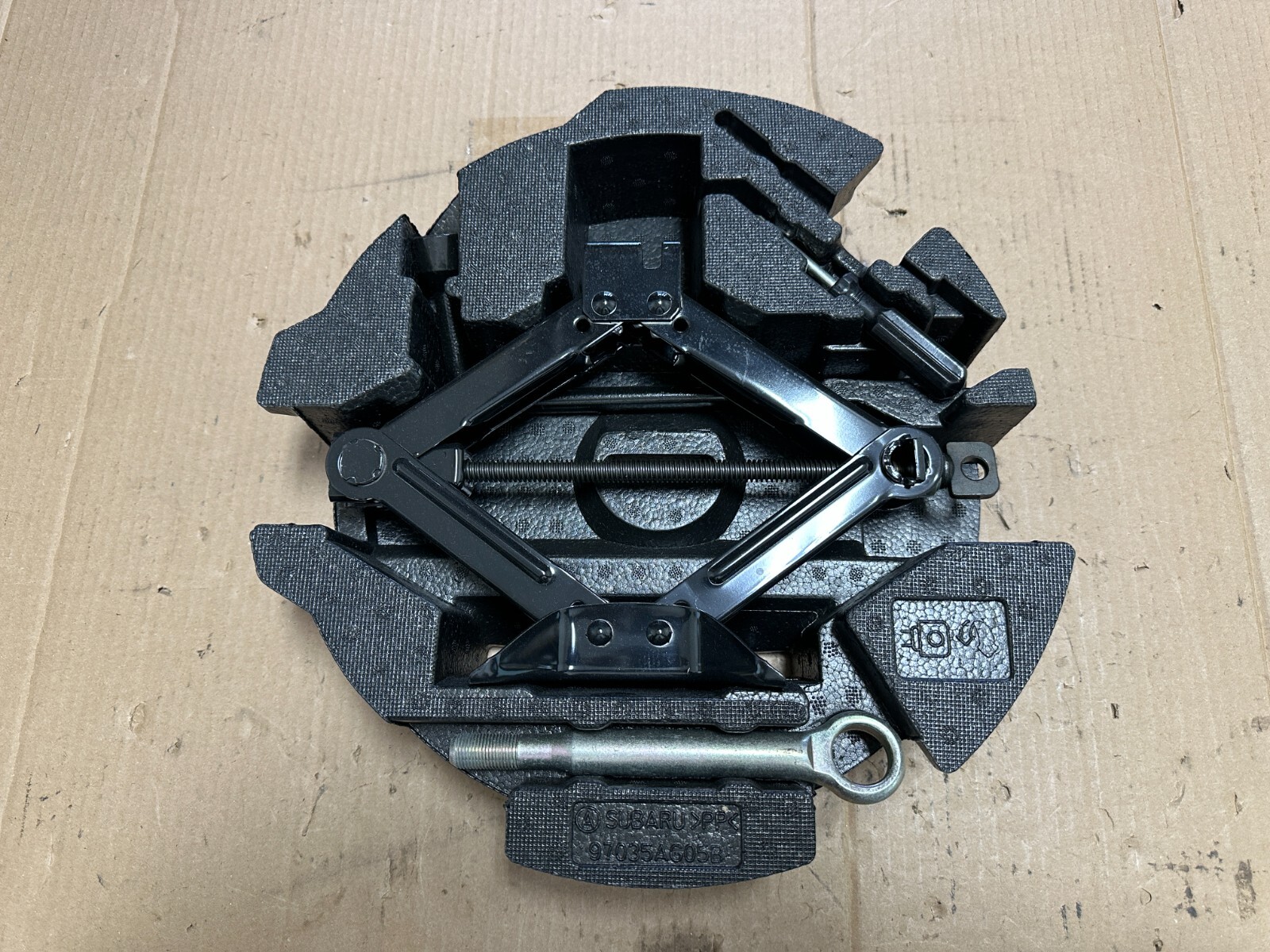 OEM 20052011 Subaru Outback Spare Tire Jack Tools Kit Set W/ Foam An