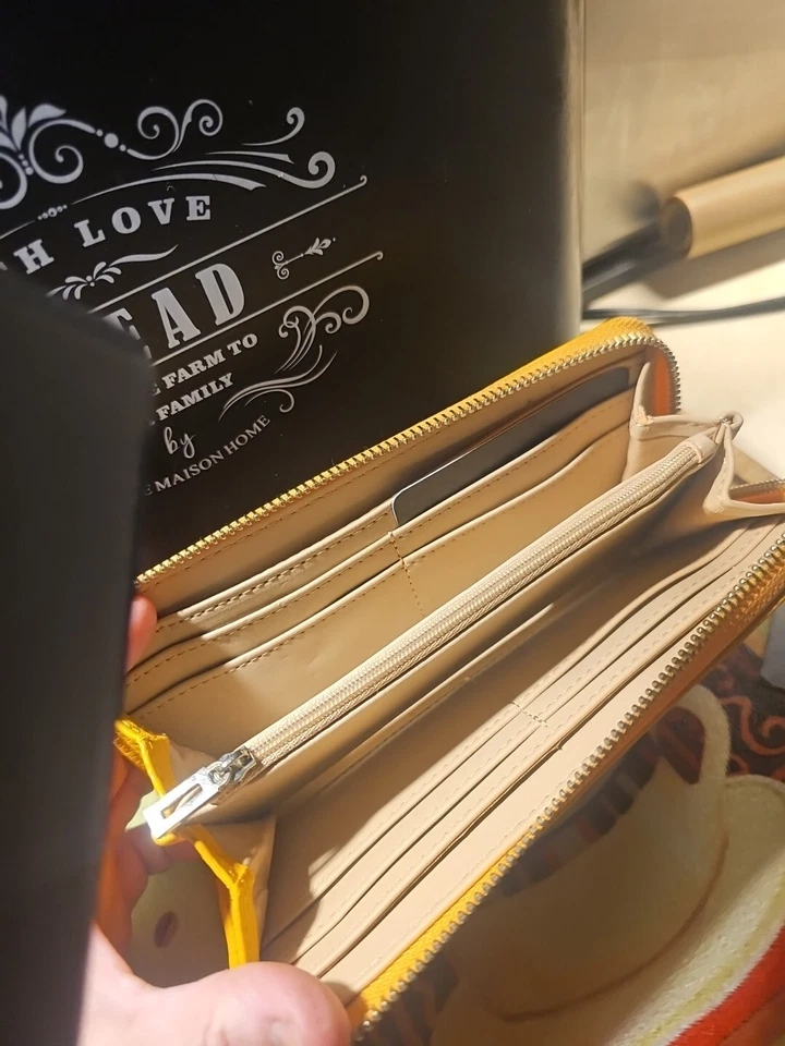 Новый женский бумажник GUESS Los горчичный/желтый, - Изображение 4 из 4