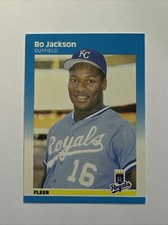1987 Fleer **GLOSSY** #369 ~ Bo Jackson ROOKIE🎖️BEAUTY!🎖️