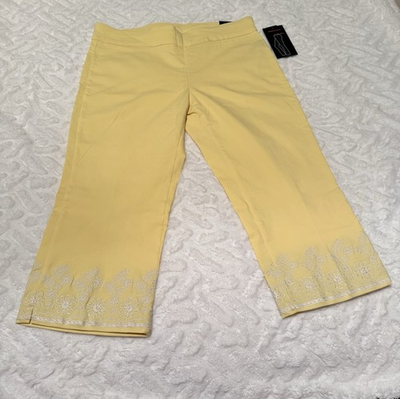 #ad Briggs Yellow Capris With White Embroidery Size 12 NWT $8.00