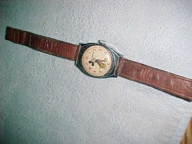 early INGERSOLL MICKEY MOUSE WATCH - WDP - 30mm - MOVING HANDS - WORTH REPAIR