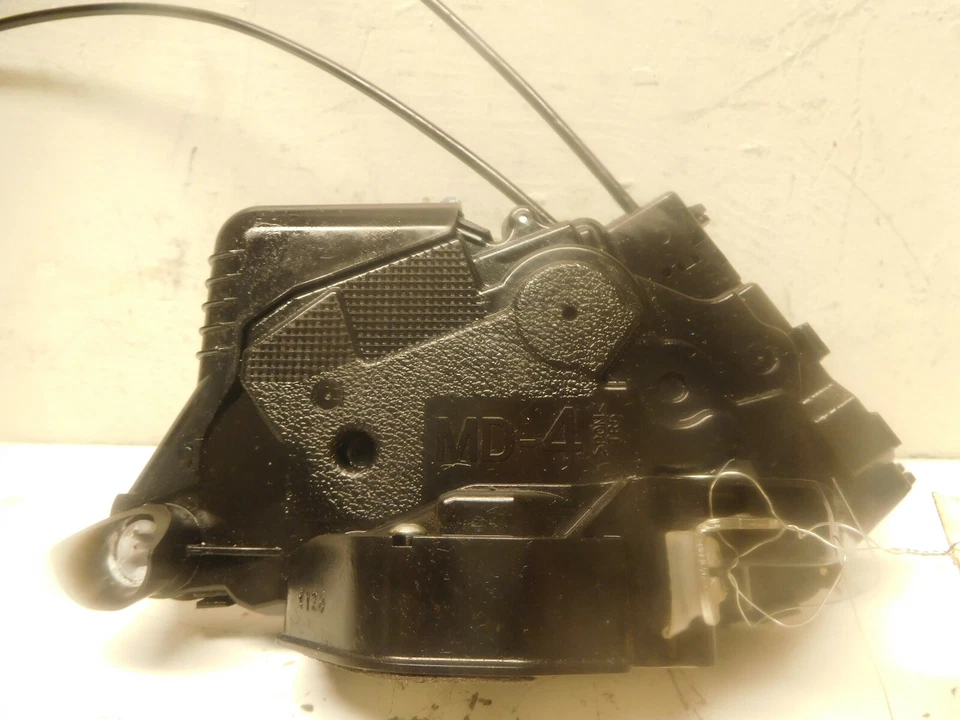 Fechadura manual direita Toyota Yaris 2008-2013 2 portas - Imagem 2 de 4