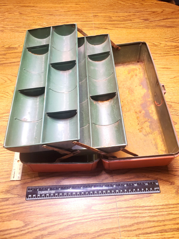 Vintage Antique Red metal Toolbox Fishing Tackle Box OLD, SEE PICS, L@@K!!
