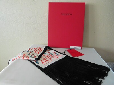 New Valentino Lipstick Printed Waves Silk Scarf with Fringes  display picture 1