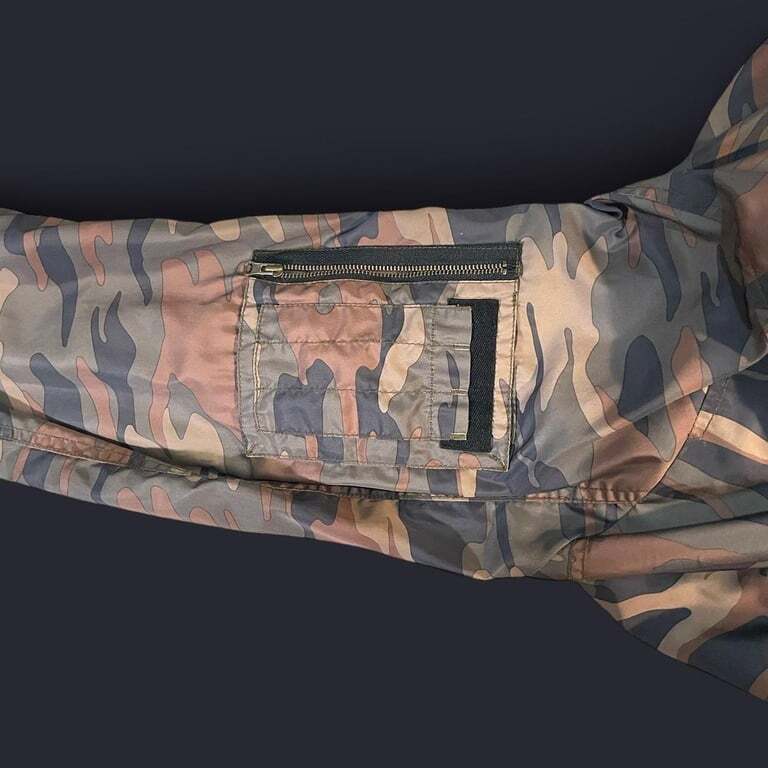 American Eagle camo bomber jacket - image 5