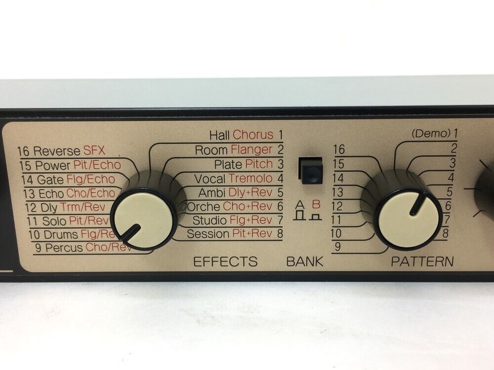 Zoom Studio 1204 Digital Reverb and Multi-Effect Signal Processor