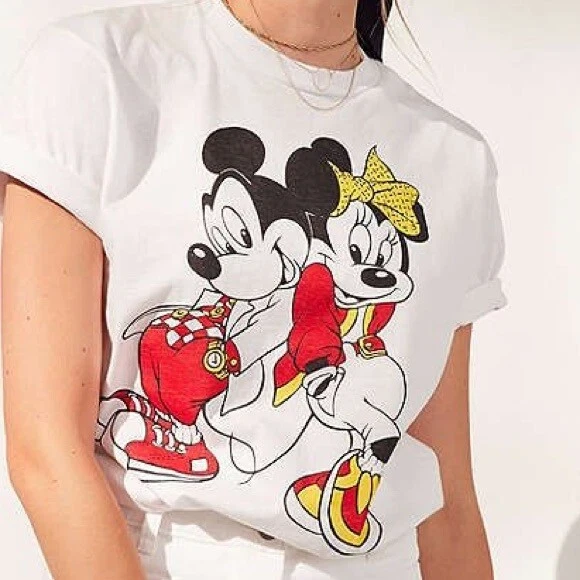 fusion Udelukke klint FILA + Urban Outfitters Mickey + Minnie Short Sleeve Disney Tee size Small  | eBay