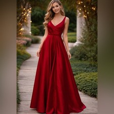 Davids Bridal bridesmaid dress Color: Apple Size: 0