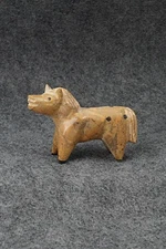 Horse Zuni Fetish Carving - Enrike Leekya