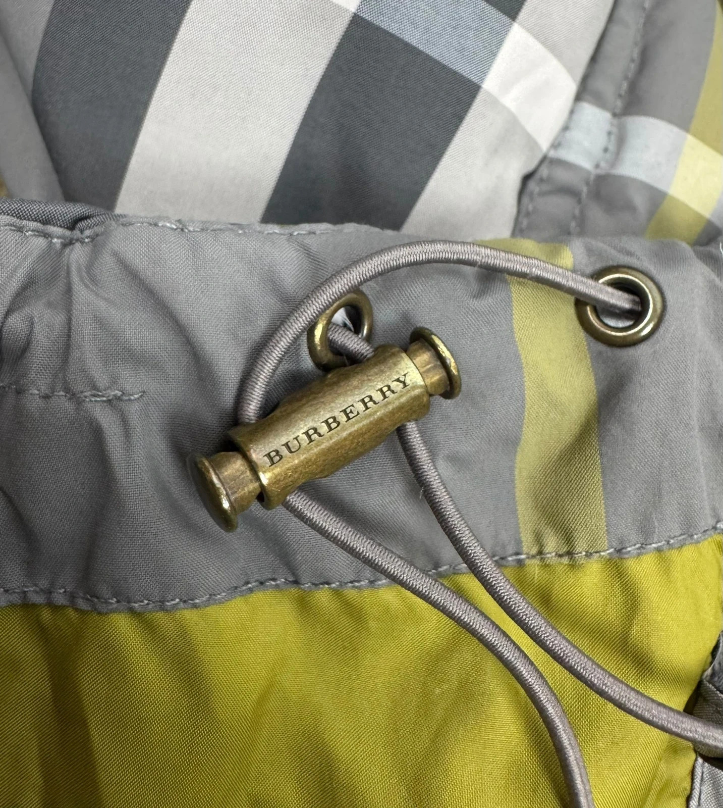 Burberry Down Puffer Jacket Checkered Hooded size… - image 15