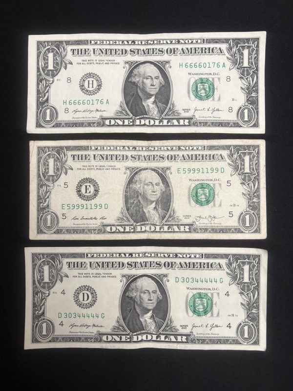 3 2013 US $1 Federal Reserve Circulated Notes, SN H66660176A, E599911990, D30344