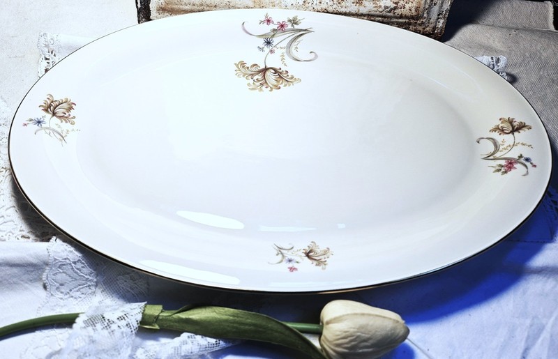 Tirschenreuth "TIR141" 15" Oval Platter