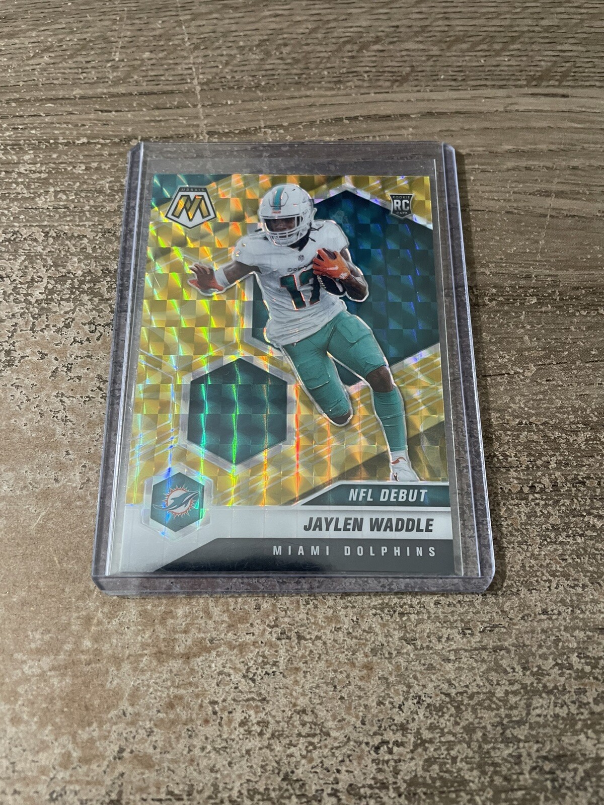 2021 Mosaic Jaylen Waddle NFL Debut Reactive Yellow Prizm Rookie RC #248