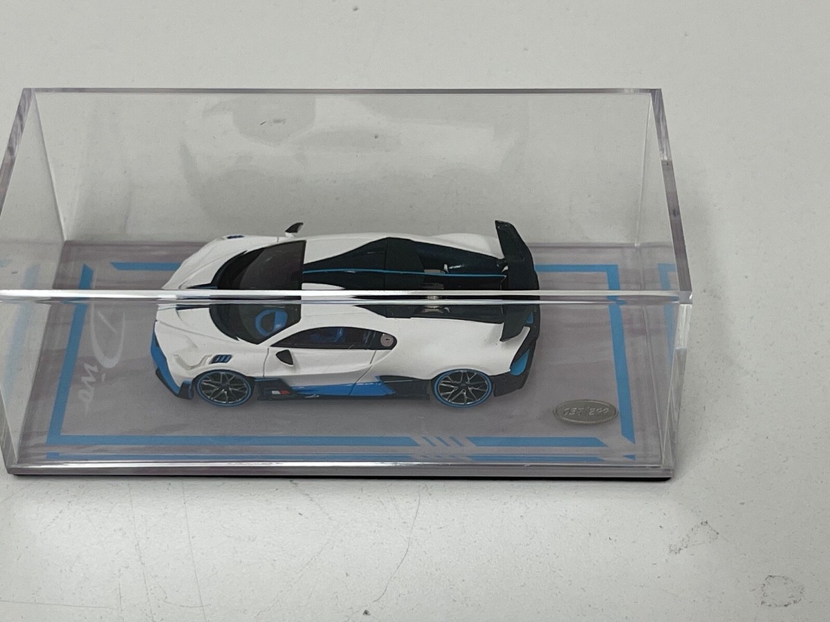 1/64 404 Error Bugatti Divo in Matte White limited 299 pcs MIX 1