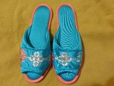 Asian Turquoise Pink White Floral SATIN Slippers Padded Sole Slip On Flat SZ 6