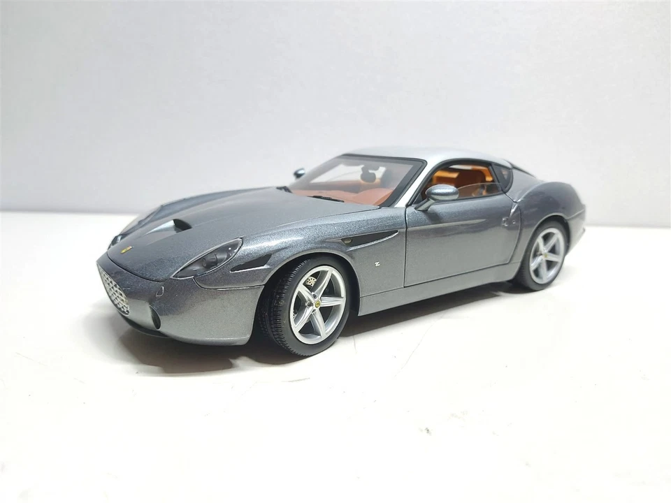 Ferrari 575 GTZ Zagato Grigia del 2006 - 1/18 Hotwheels Elite **DIFETTO** - Immagine 3 di 4