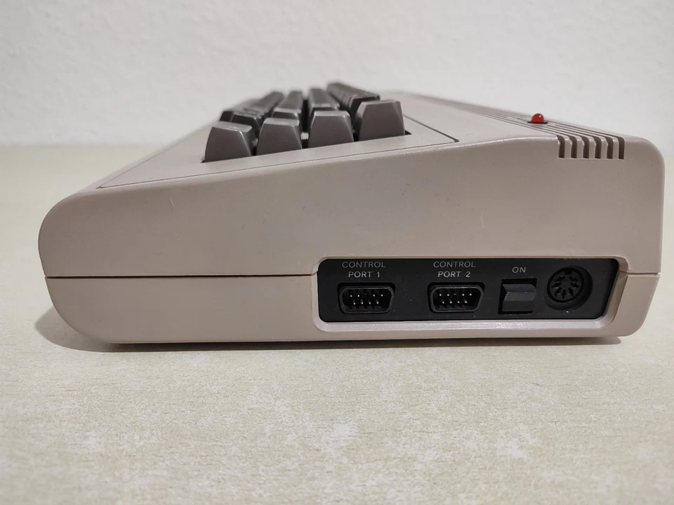 Commodore C64 + kostenlose Last Ninja 2 Musik-CD - Bild 3 von 4