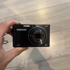 Samsung DV300F Compact Digital Camera 16MP with Dual Selfie Screen and 5x Zoom