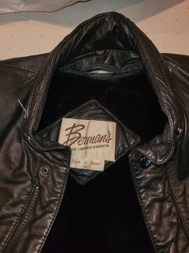 Vtg Berman's The Leather Experts Black Leather Jacket Zip Out Liner & Hood Sz 36 - Picture 4 of 23