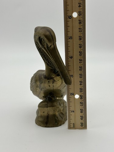 VINTAGE BRASS PELICAN - 5.5” TALL - PAPERWEIGHT BIRD FIGURINE - Picture 8 of 10