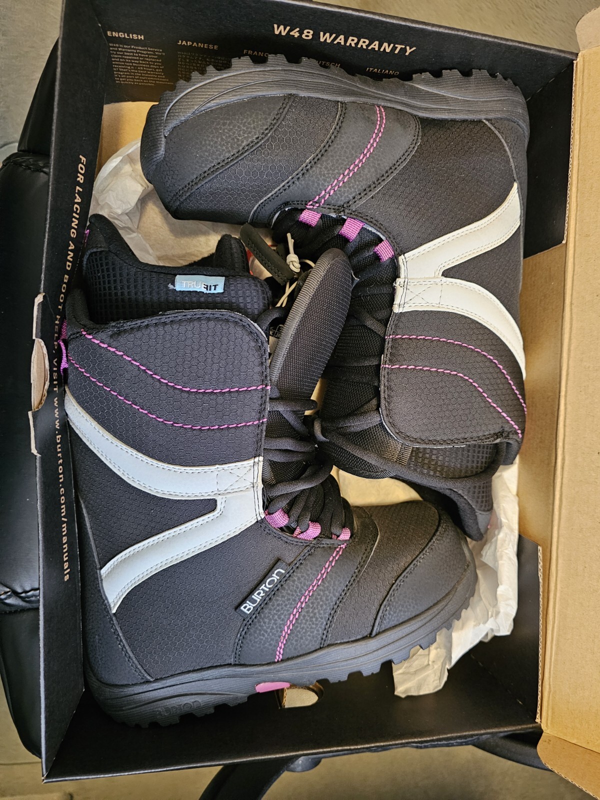 Burton Snowboard Boots Women's Coco Size 5 eBay