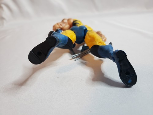 Figura de acción posable ToyBiz Marvel Legends Wolverine Unmasked X-Men 2003 - Imagen 4 de 4