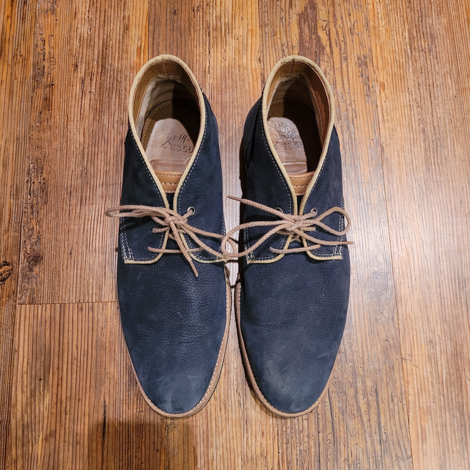 SAOLA Stivali chukka Johnston & Murphy da uomo blu navy 10 m scamosciati suola in crepe stringati preppy